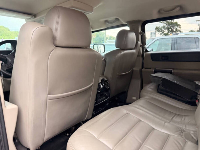 2004 HUMMER H2