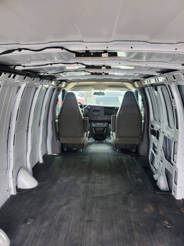 2021 Chevrolet Express 2500