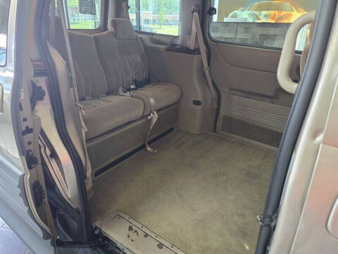 2004 Pontiac Montana