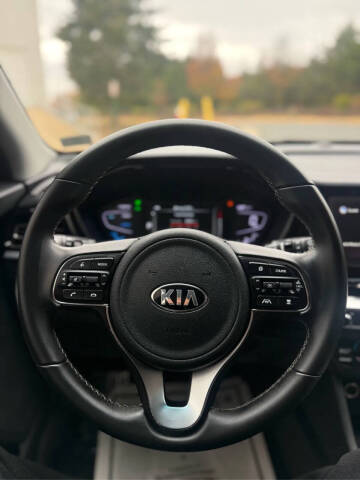2022 Kia Niro Touring Special Edition