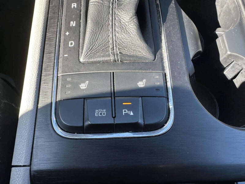 2017 Kia Sedona LX