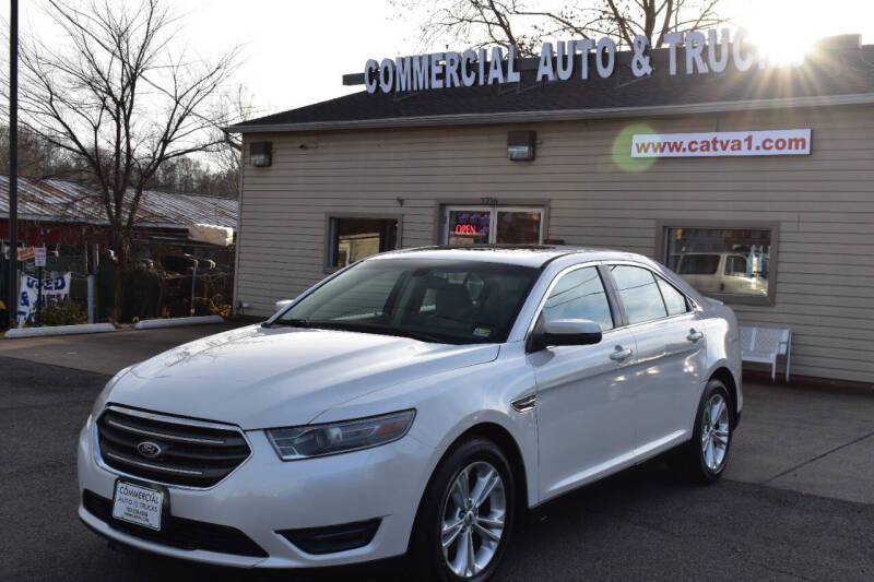 2014 Ford Taurus SEL photo 2