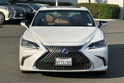 2021 Lexus ES 300h