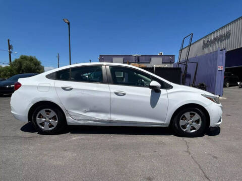 2017 Chevrolet Cruze LS Auto
