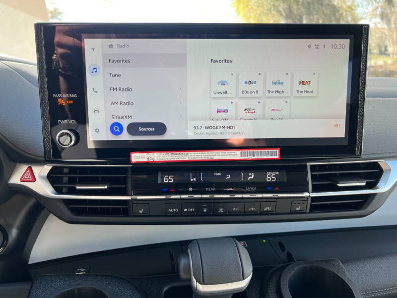 2025 Toyota Sienna XLE 7-Passenger