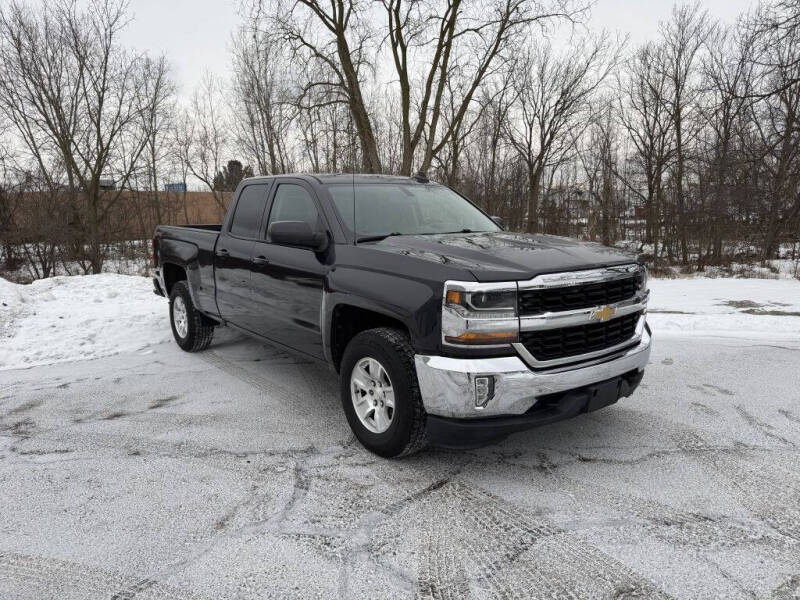 2016 Chevrolet Silverado 1500 for sale at Greystone Auto Group in Grand Rapids MI