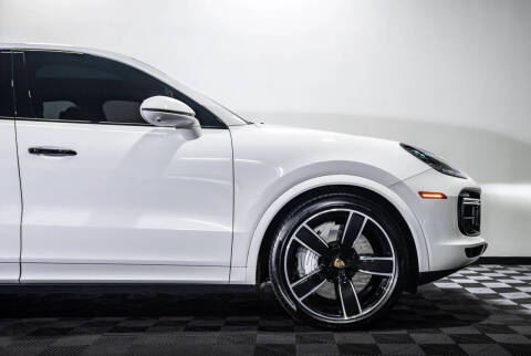 2021 Porsche Cayenne Turbo Coupe