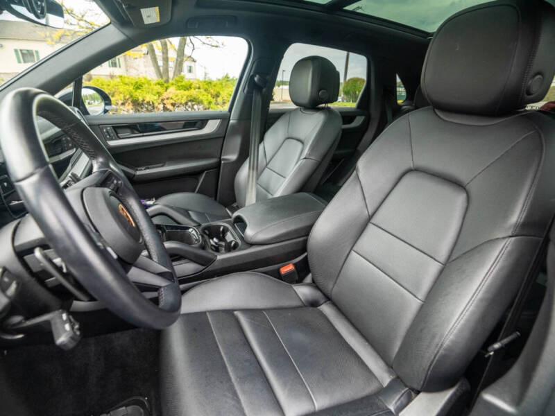 2024 Porsche Cayenne