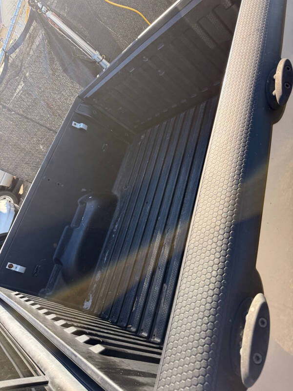 2004 Ford Explorer Sport Trac XLS