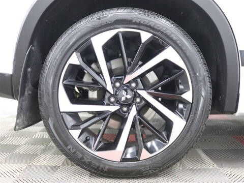 2024 Mitsubishi Outlander PHEV SE