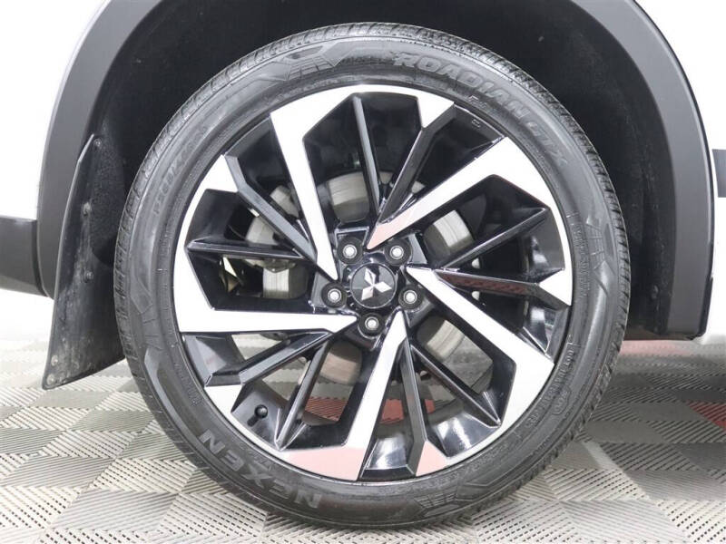 2024 Mitsubishi Outlander PHEV SE