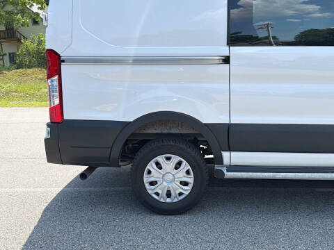 2025 Ford Transit