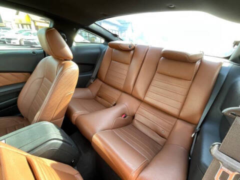 2011 Ford Mustang V6