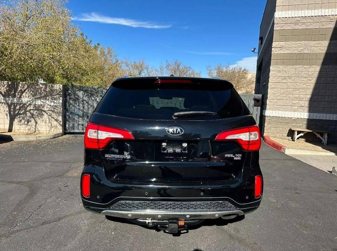 2014 Kia Sorento for sale at HUDSONS AUTOS in Gilbert, AZ