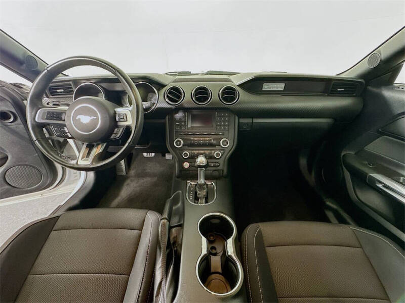 2015 Ford Mustang V6