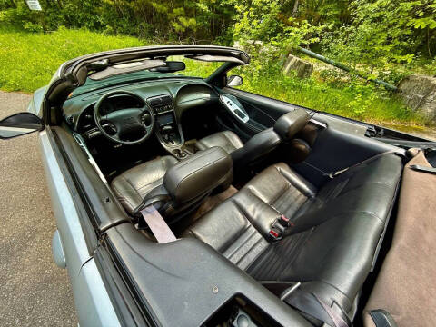 2000 Ford Mustang GT