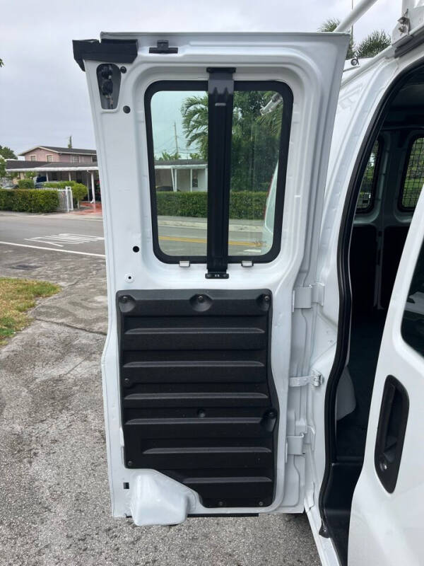 2018 Chevrolet Express 2500