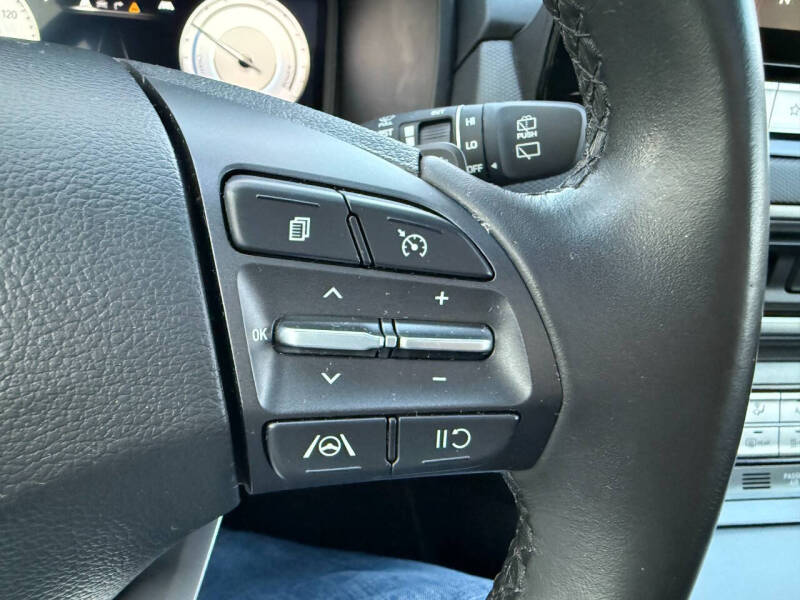 2023 Hyundai Kona Electric SEL