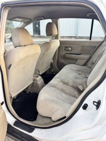 2009 Nissan Versa 1.8 S