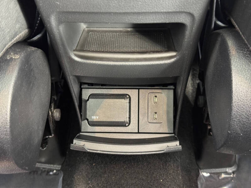 2023 Mercedes-Benz GLB GLB 250