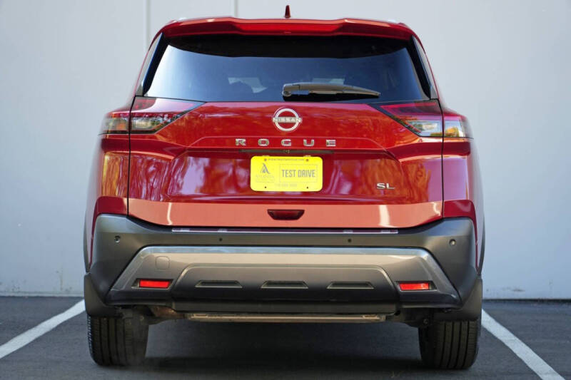 2023 Nissan Rogue SL