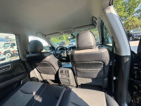 2020 Nissan Pathfinder SV