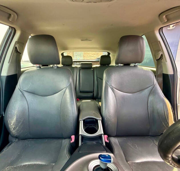 2012 Toyota Prius Two
