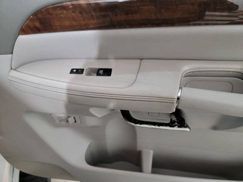 2010 Nissan Armada Titanium