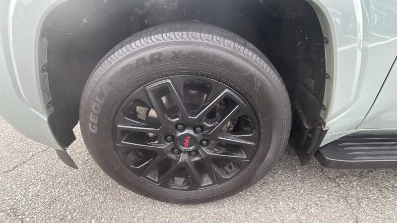 2023 Toyota Sequoia SR5