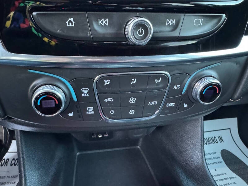 2021 Chevrolet Traverse LT Leather