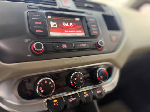 2013 Kia Rio 5-Door EX