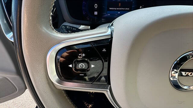 2024 Volvo S60 B5 Plus Dark Theme