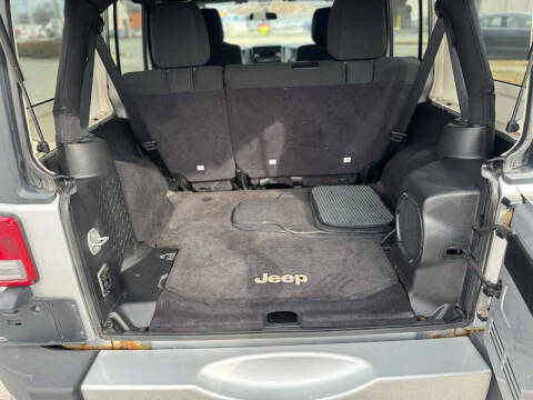 2011 Jeep Wrangler Unlimited Sahara