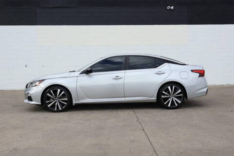 2022 Nissan Altima 2.5 SR