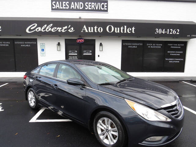 2013 Hyundai SONATA for sale at Colbert's Auto Outlet in Hickory, NC