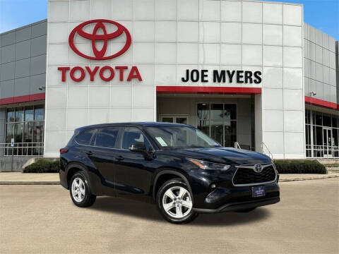 2023 Toyota Highlander LE