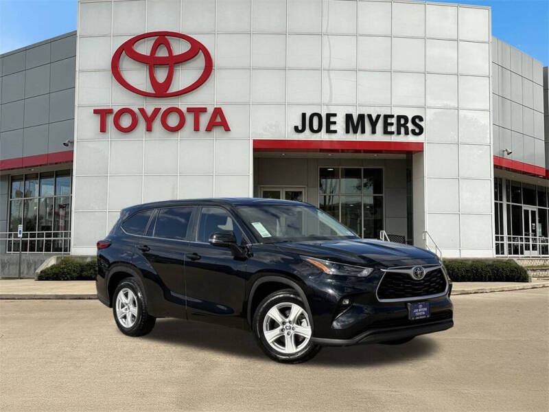 2023 Toyota Highlander LE