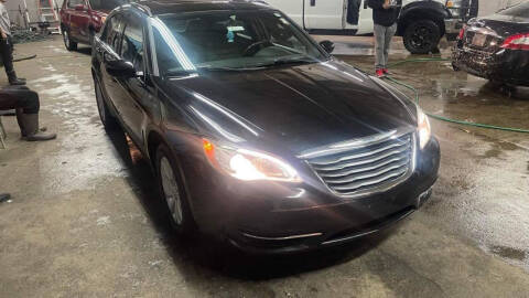 2013 Chrysler 200 for sale at Square Business Automotive in Milwaukee WI