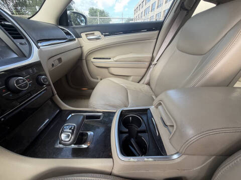 2013 Chrysler 300