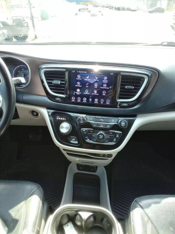 2018 Chrysler Pacifica Touring L