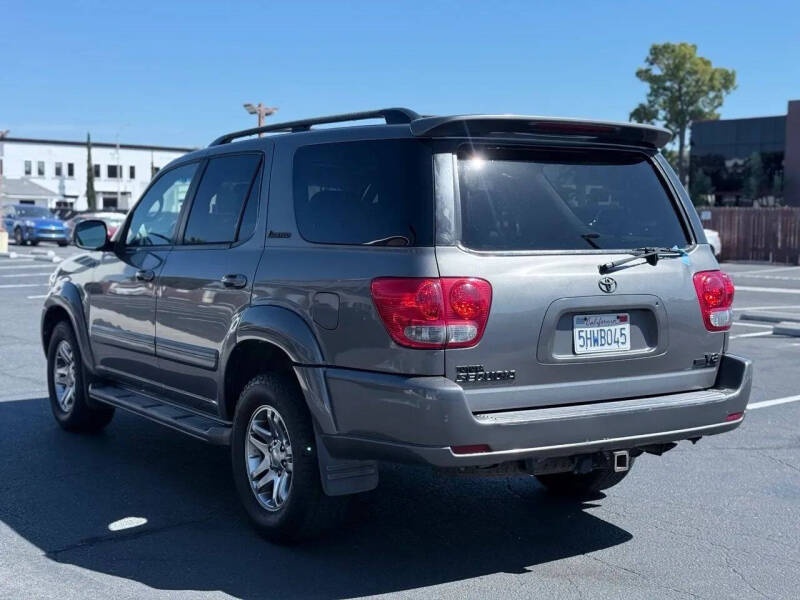 2005 Toyota Sequoia Limited