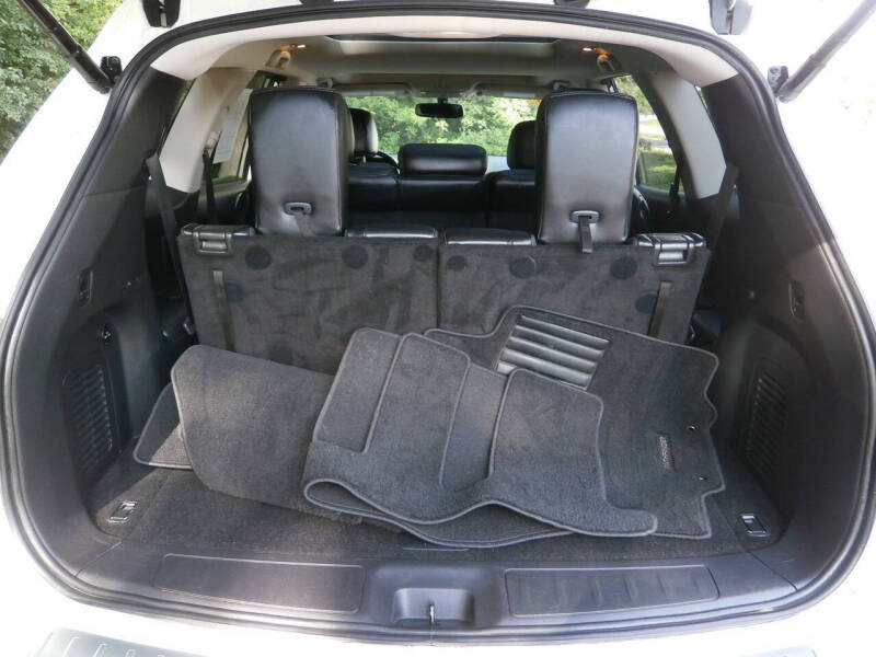 2018 Nissan Pathfinder SL