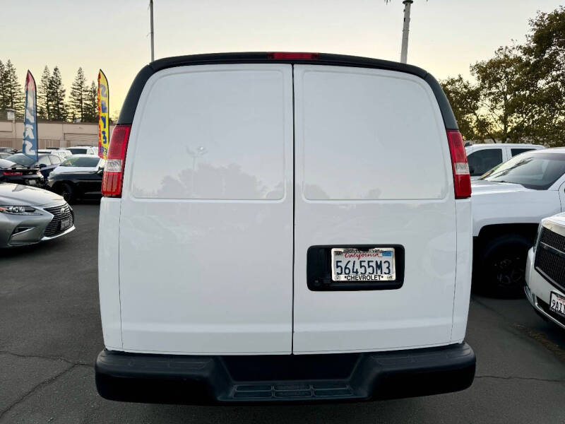 2022 Chevrolet Express 3500