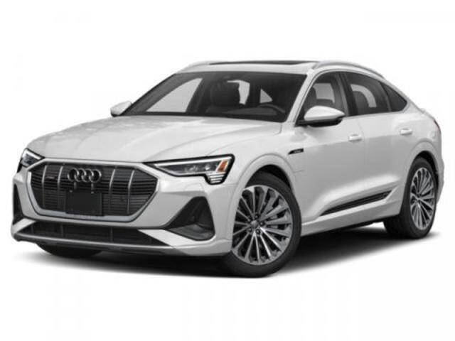 2022 Audi e-tron quattro Premium Plus