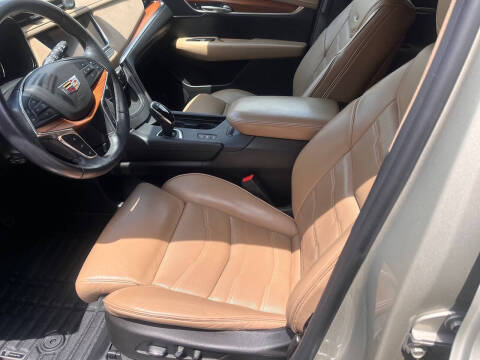 2017 Cadillac XT5 Platinum