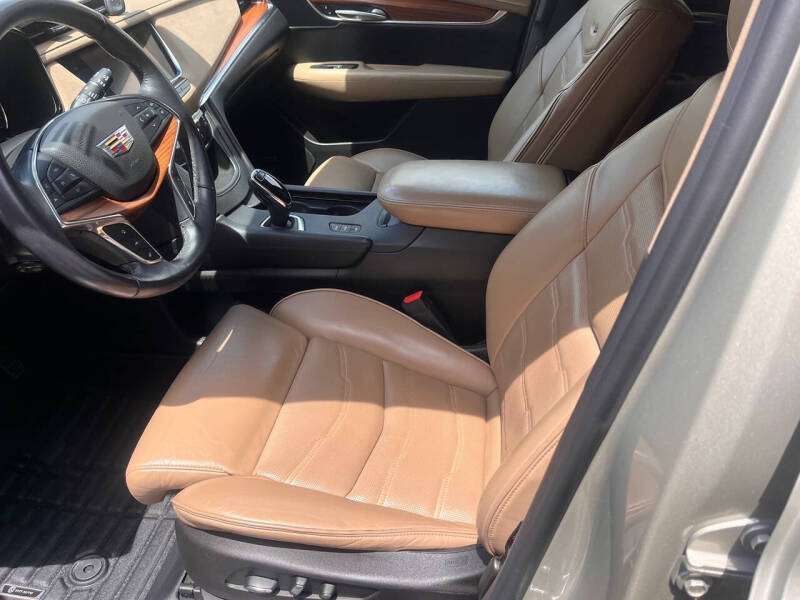 2017 Cadillac XT5 Platinum