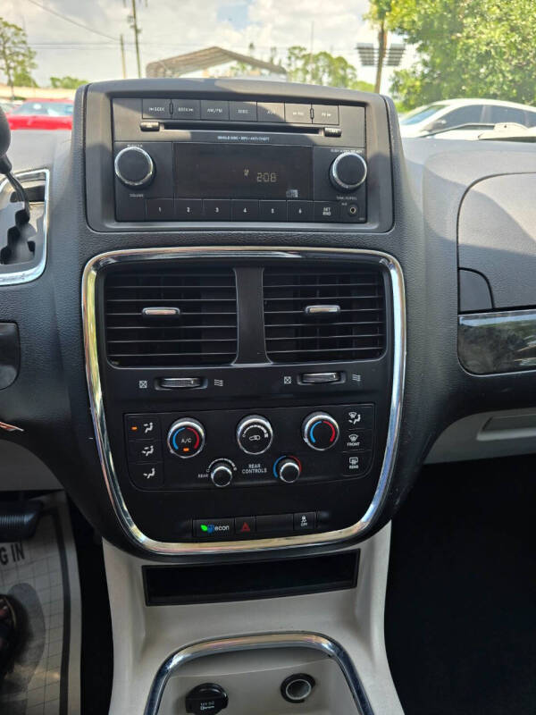 2014 Dodge Grand Caravan SXT