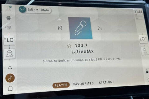 2026 Land Rover Range Rover Velar P250 Dynamic SE