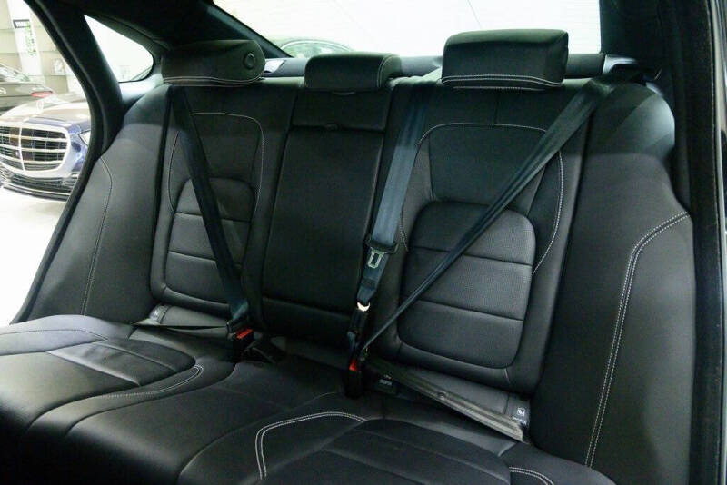 2024 Jaguar XF P250 R-Dynamic SE