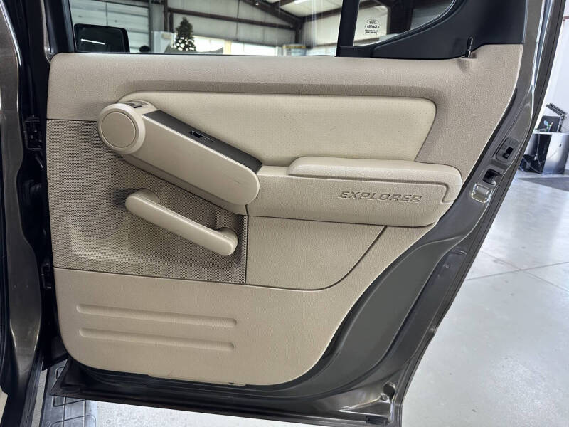 2008 Ford Explorer Sport Trac XLT